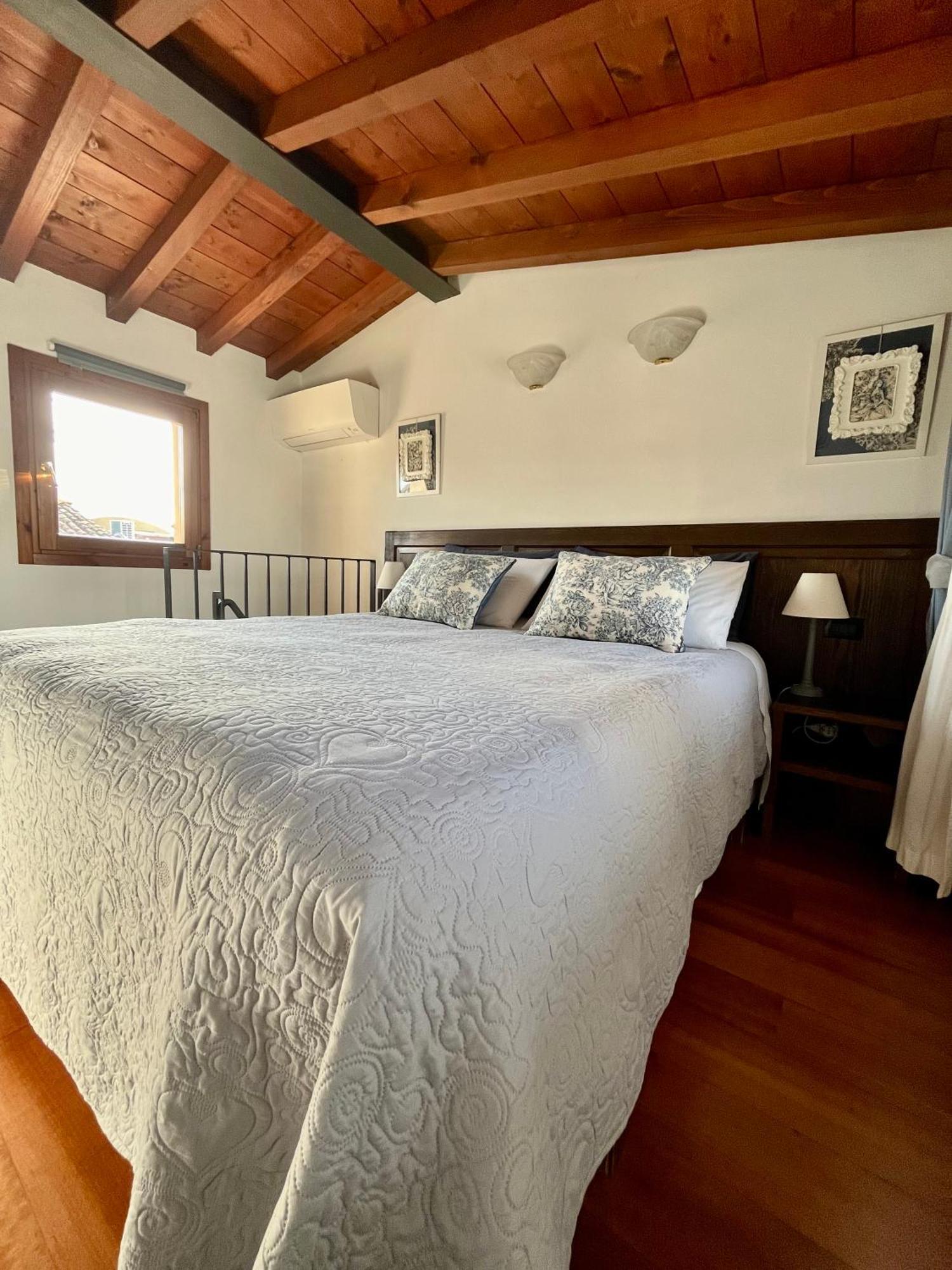 Porto Valentino Apartment Σιρμιόνε Εξωτερικό φωτογραφία
