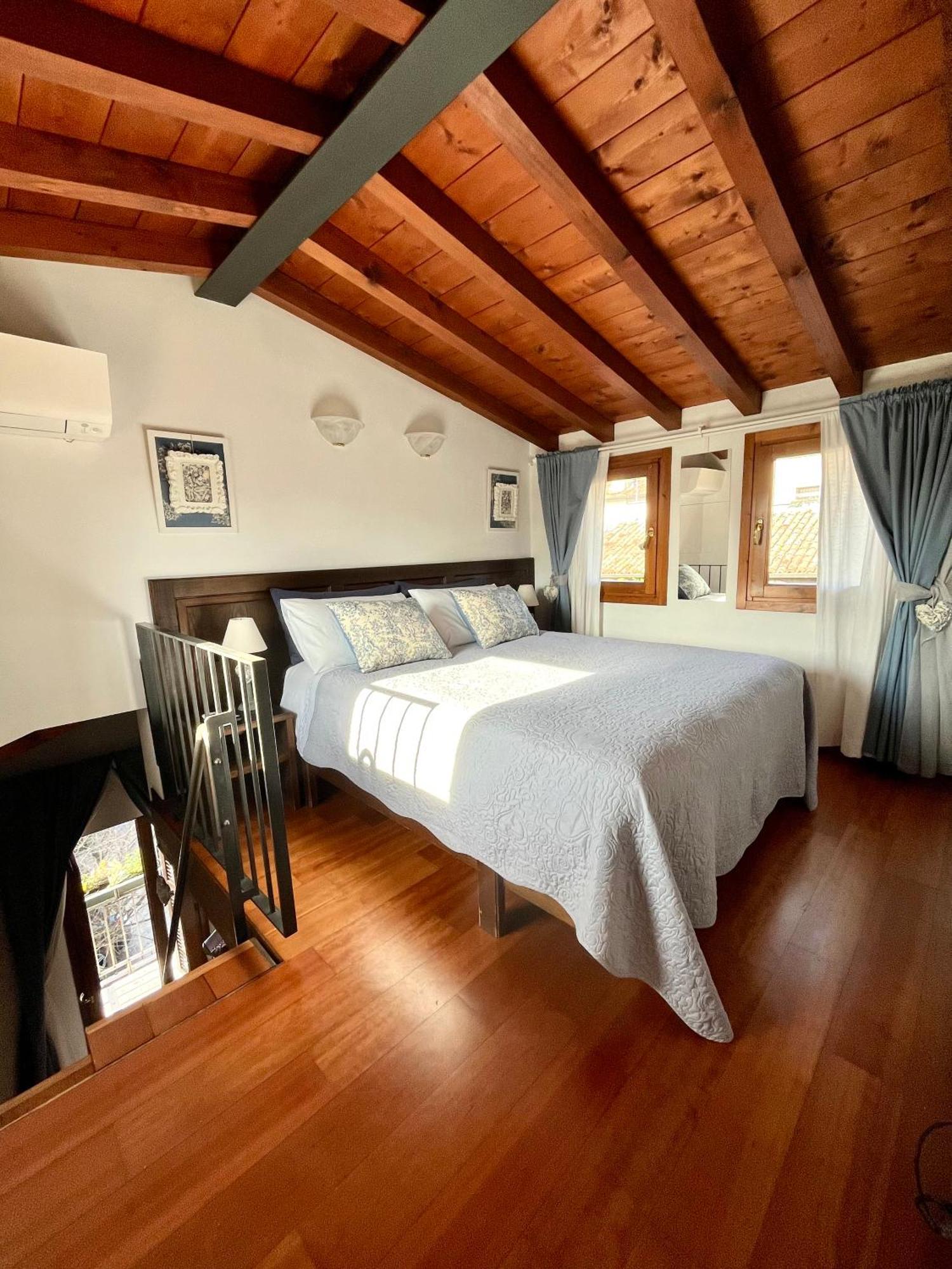 Porto Valentino Apartment Σιρμιόνε Εξωτερικό φωτογραφία