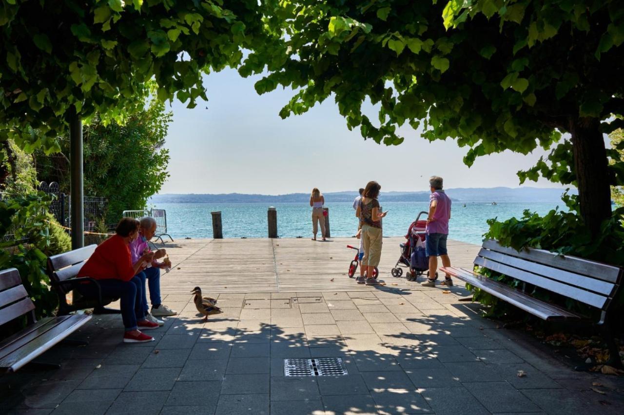 Porto Valentino Apartment Σιρμιόνε Εξωτερικό φωτογραφία